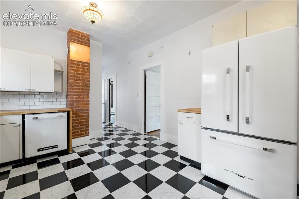 125 Ruxton Avenue Manitou Springs CO 80829