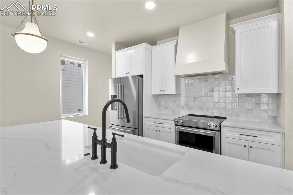 13 Noyer Court Colorado Springs CO 80906