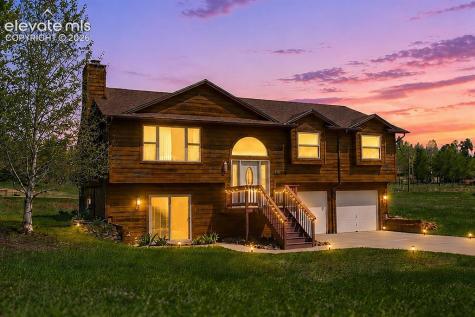 812 Red Eagle Court Woodland Park CO 80863