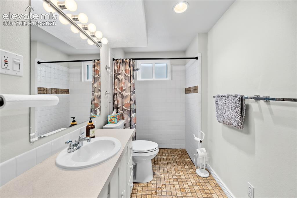41 Landoe Lane Colorado Springs CO 80911