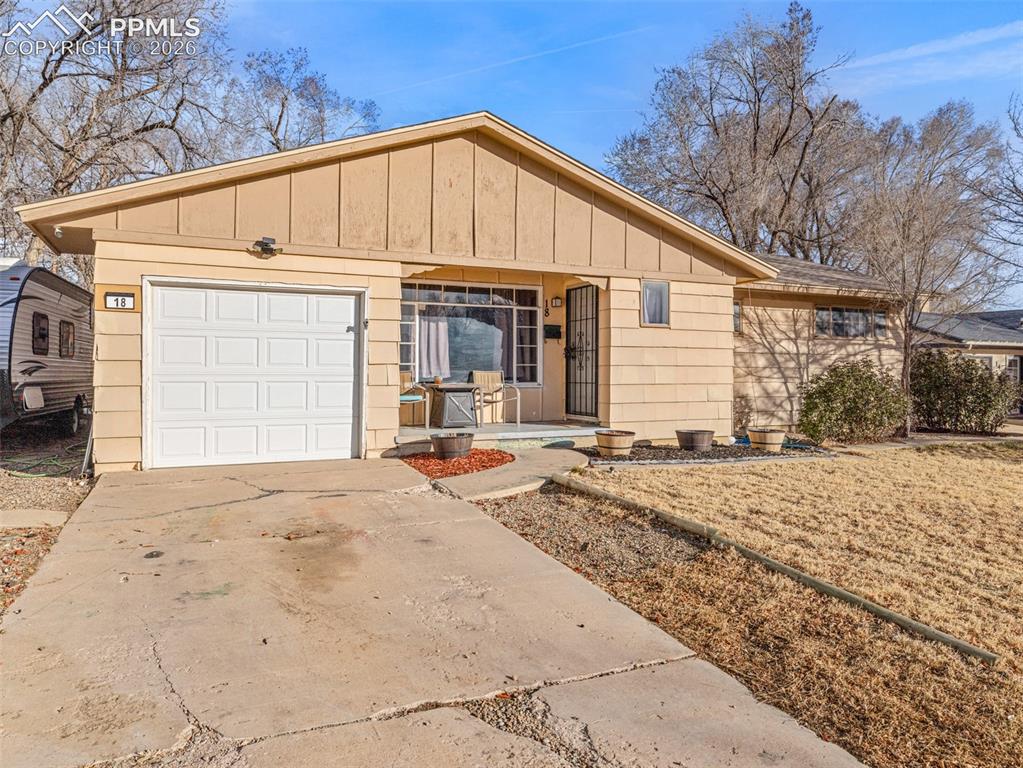 18 Dundee Lane Pueblo CO 81001