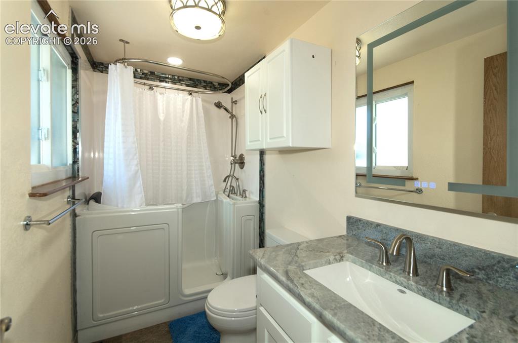 2226 Glenwood Circle Colorado Springs CO 80909