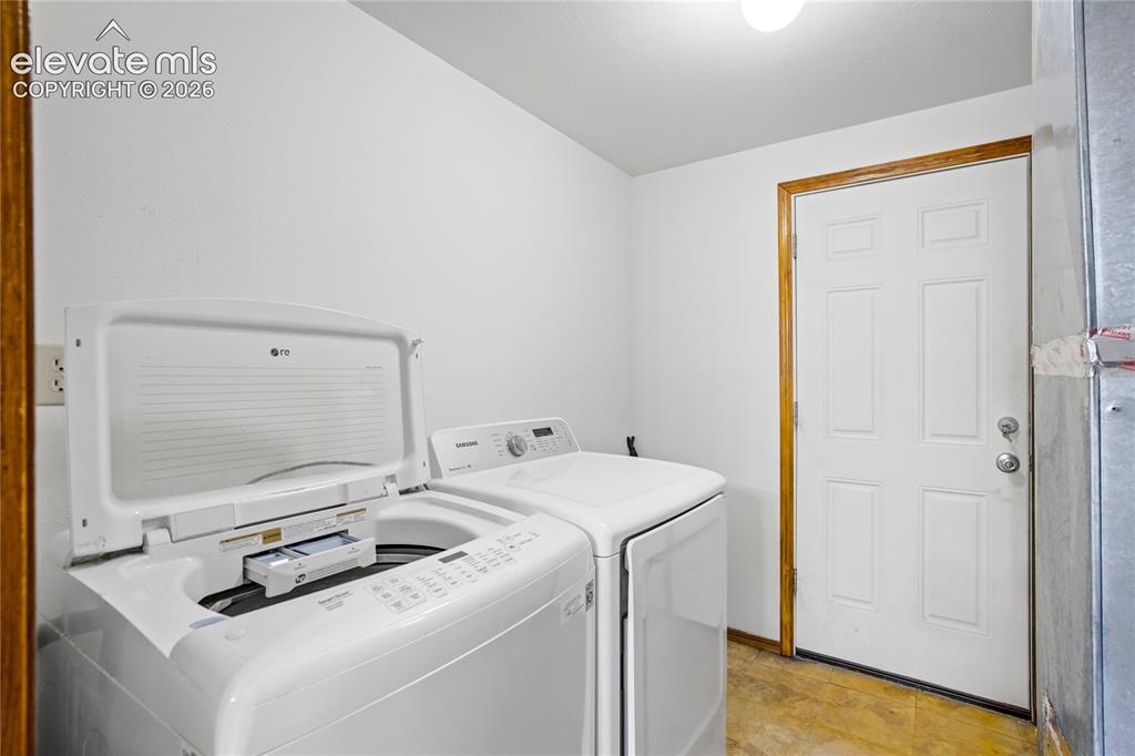 2070 Piros Drive Colorado Springs CO 80915