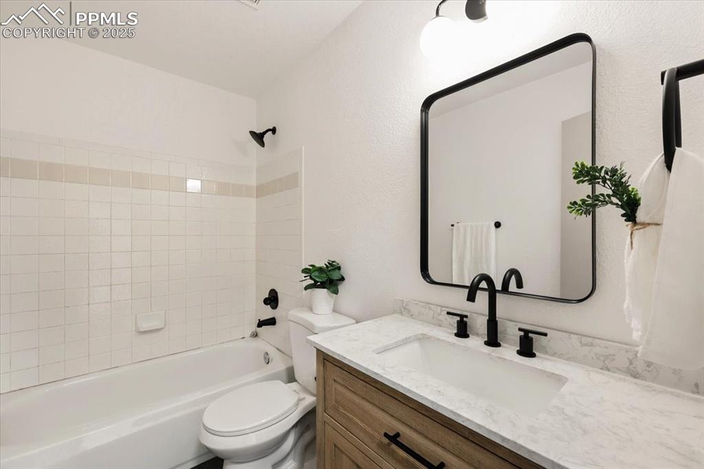 562 Welsh Circle Colorado Springs CO 80916