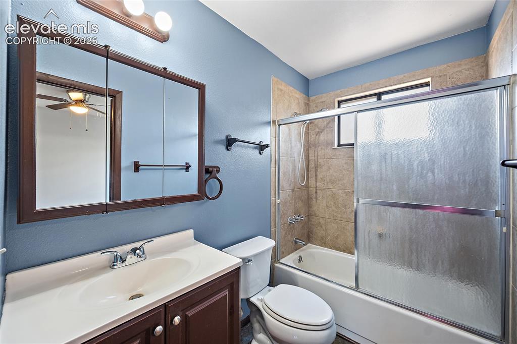 4960 Dover Drive Colorado Springs CO 80916