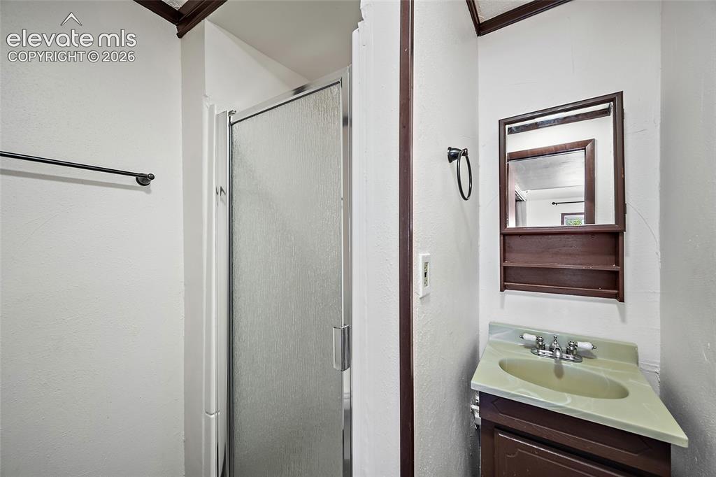 4960 Dover Drive Colorado Springs CO 80916