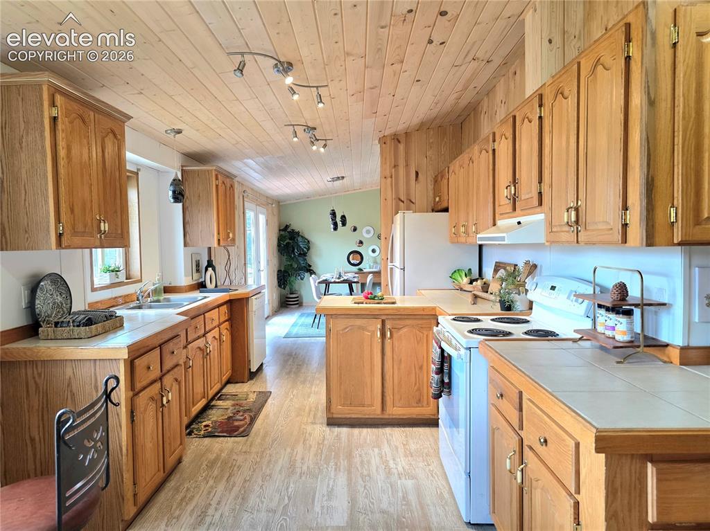 891 S Mountain Estates Road Florissant CO 80816