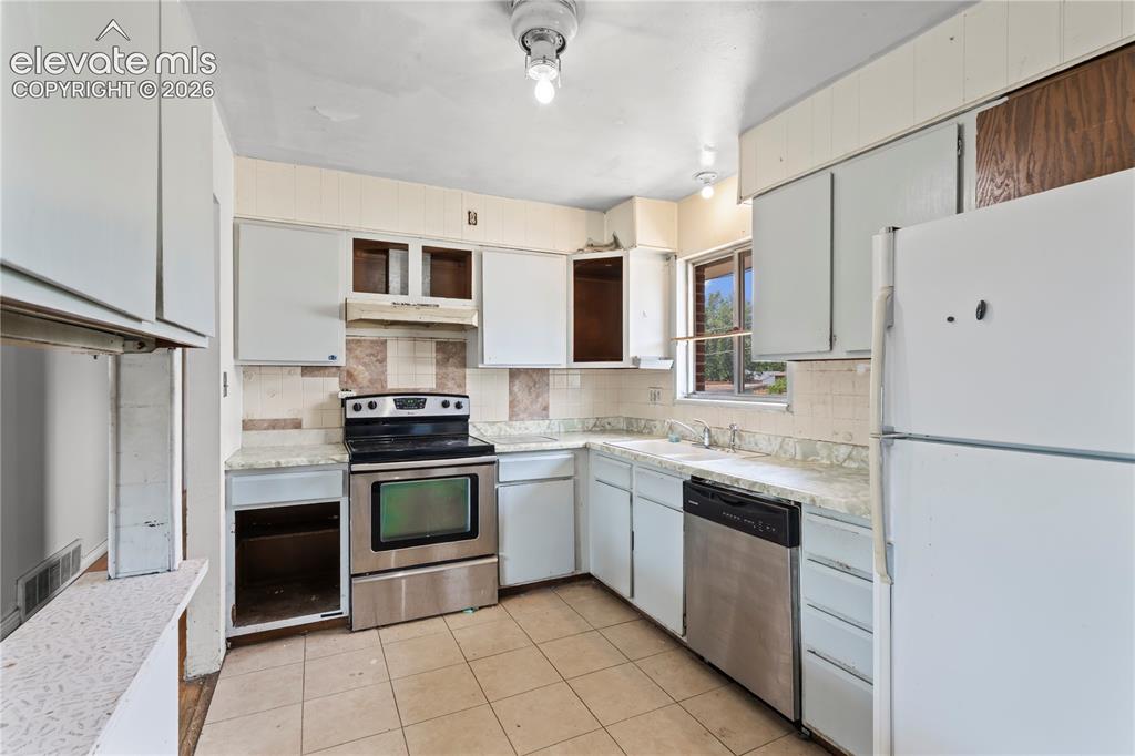3716 Meadowland Boulevard Colorado Springs CO 80918