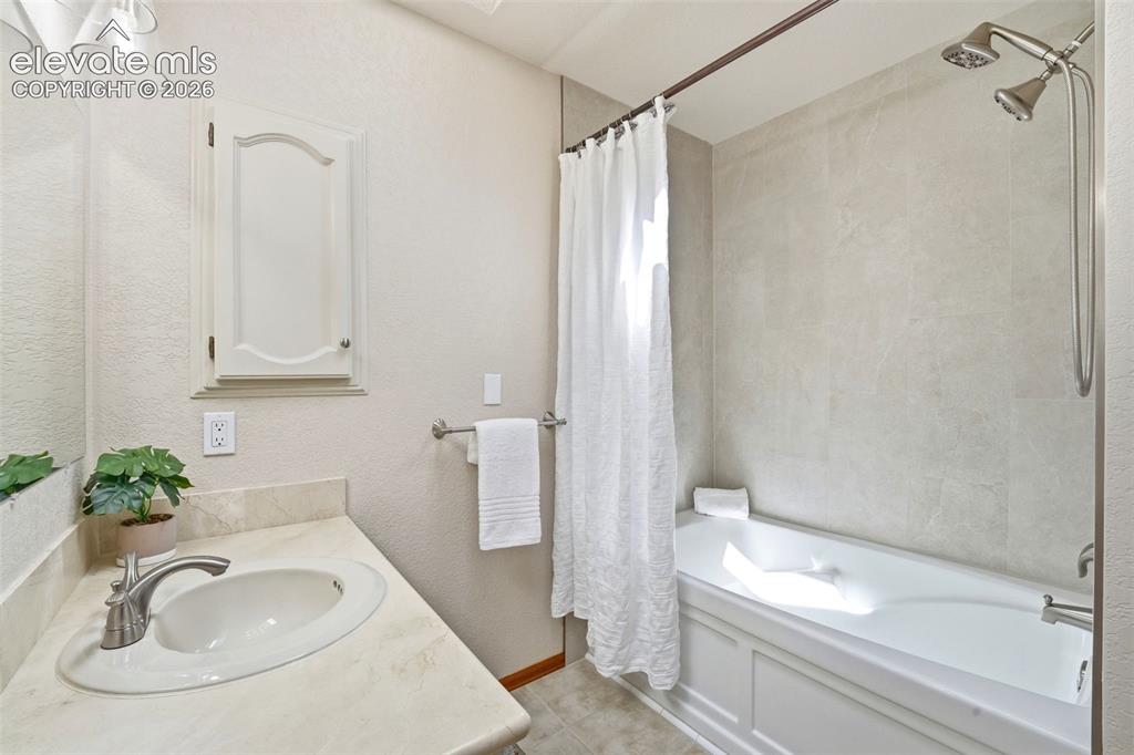 4050 Thundercloud Drive Colorado Springs CO 80920