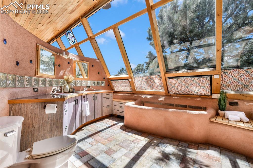 8020 Toltec Lane Colorado Springs CO 80908