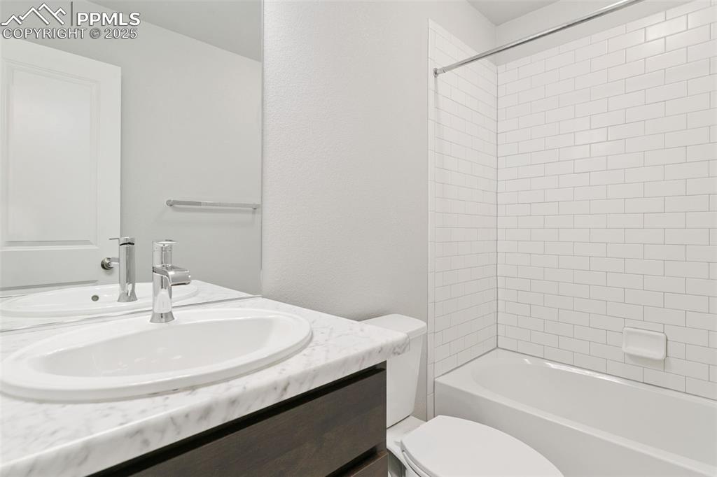 8756 Wolf Valley Drive Colorado Springs CO 80924