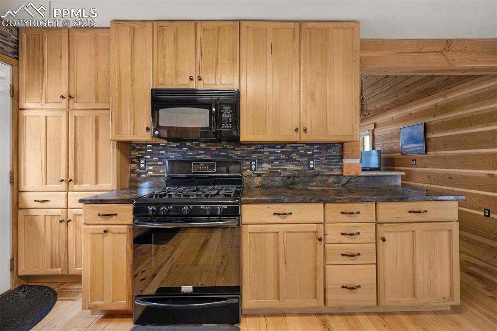 18 Holiday Drive Woodland Park CO 80863