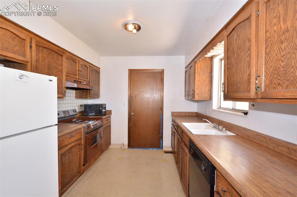 1055 Branding Iron Drive Colorado Springs CO 80915