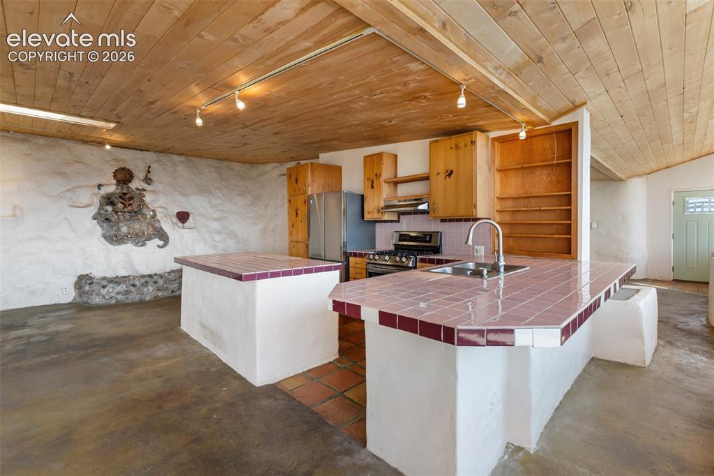 523 Navajo Trail Florissant CO 80816
