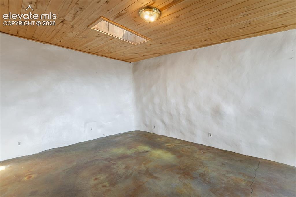 523 Navajo Trail Florissant CO 80816