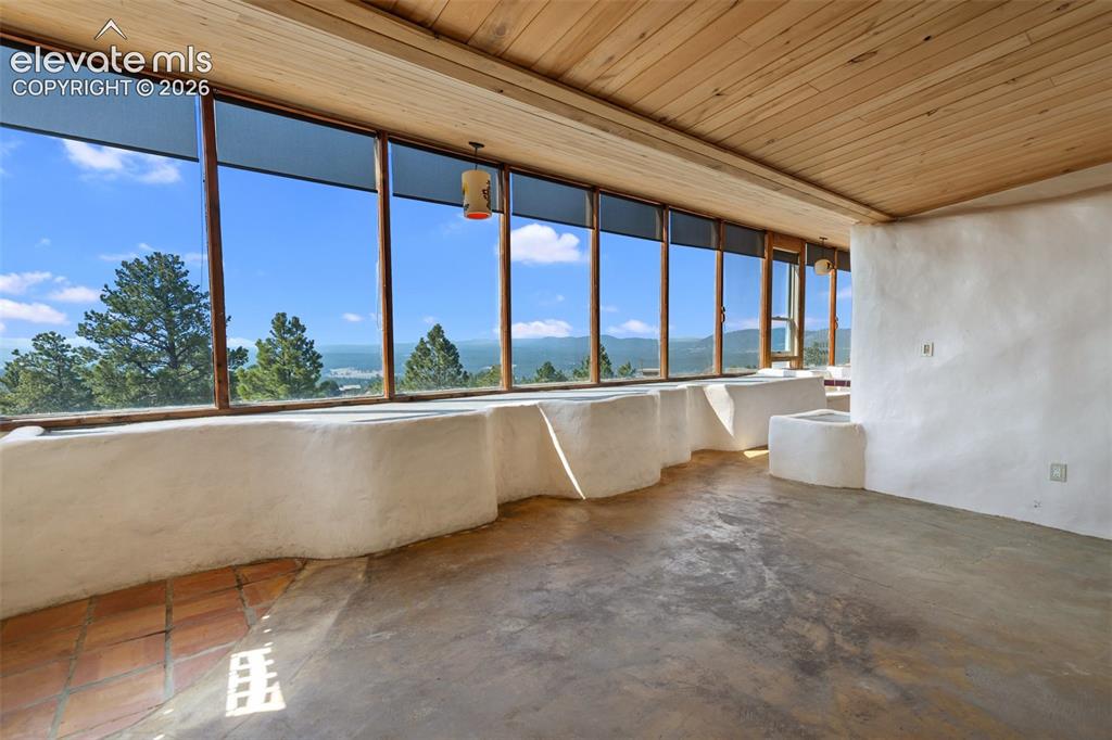 523 Navajo Trail Florissant CO 80816