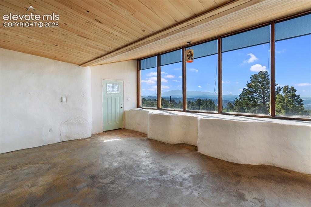 523 Navajo Trail Florissant CO 80816