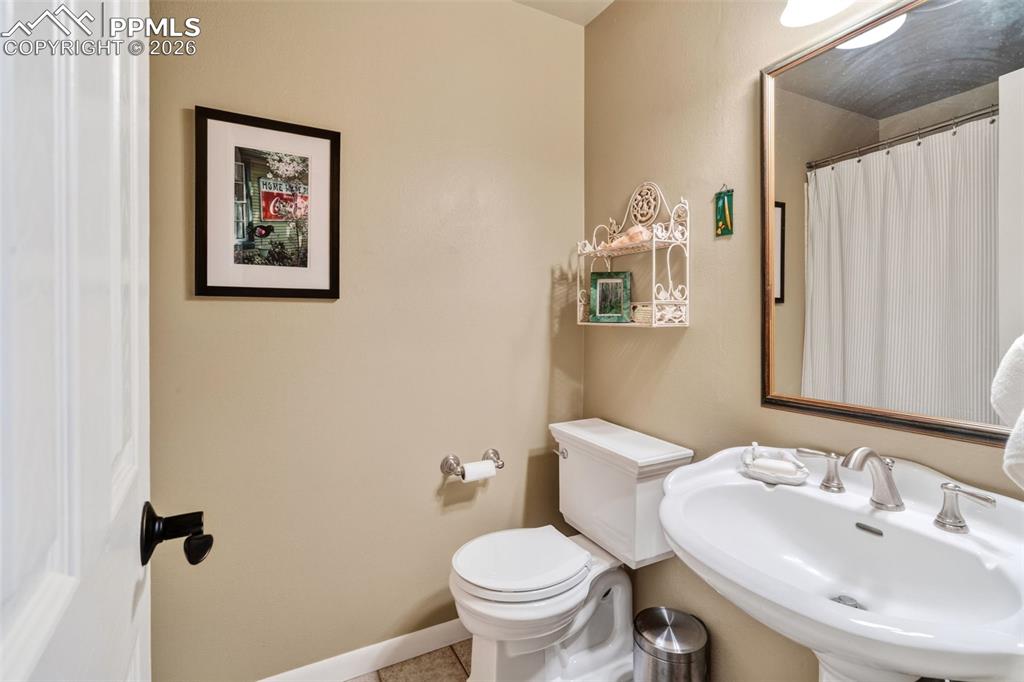 12360 Mesa View Road Larkspur CO 80118