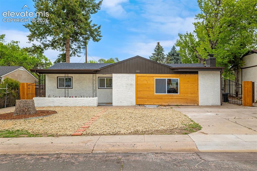 308 Redwood Drive Colorado Springs CO 80907