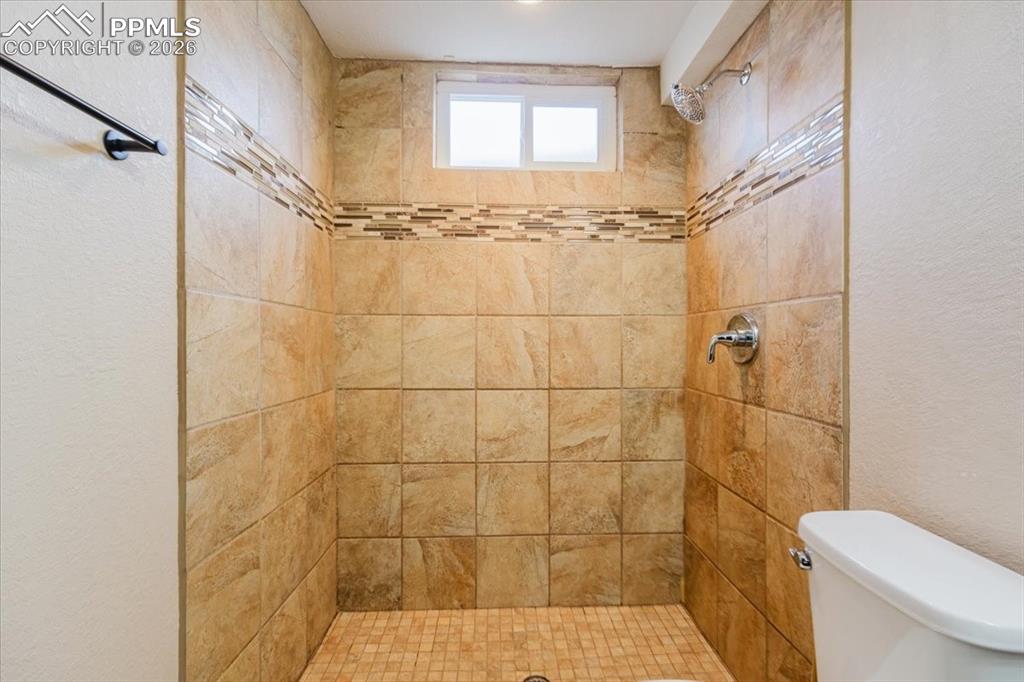 1815 Montezuma Drive Colorado Springs CO 80910