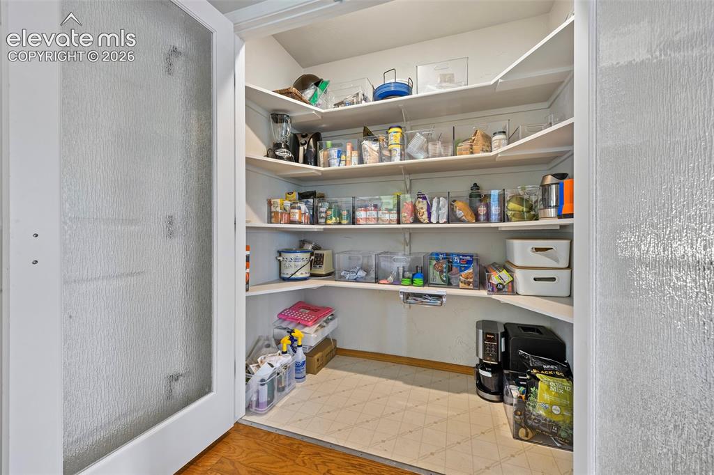 5452 Wells Fargo Drive Colorado Springs CO 80918