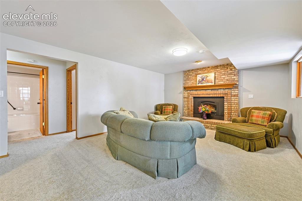 5452 Wells Fargo Drive Colorado Springs CO 80918