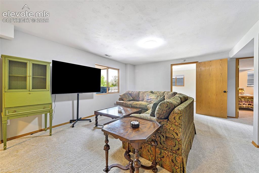 5452 Wells Fargo Drive Colorado Springs CO 80918