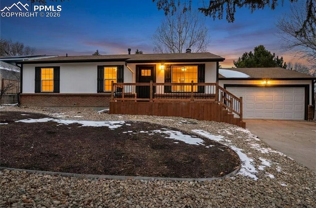 995 Oakwood Drive Castle Rock CO 80104