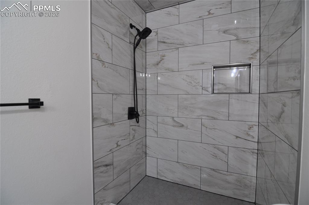 995 Oakwood Drive Castle Rock CO 80104