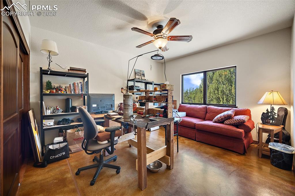 8200 Abbey Road Pueblo CO 81004