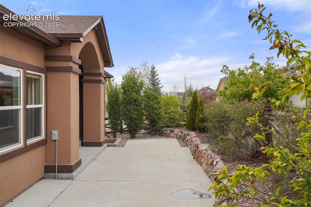 7215 Rim Bluff Lane Colorado Springs CO 80927