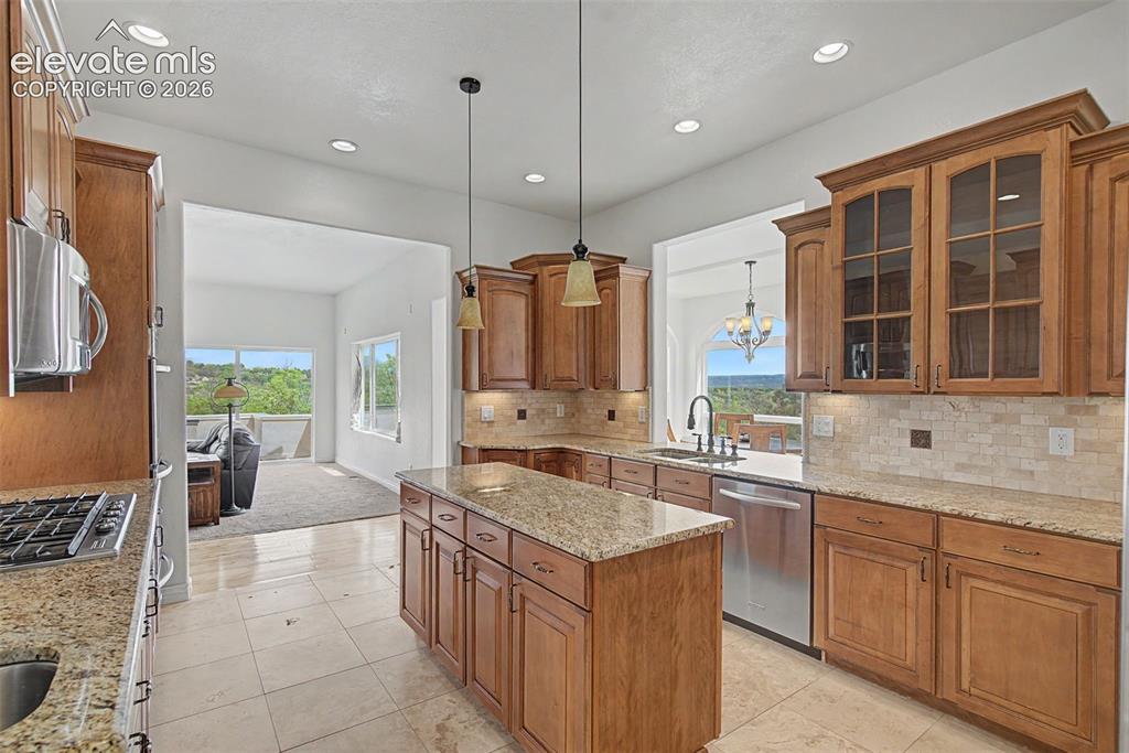 370 Oakhurst Lane Colorado Springs CO 80906