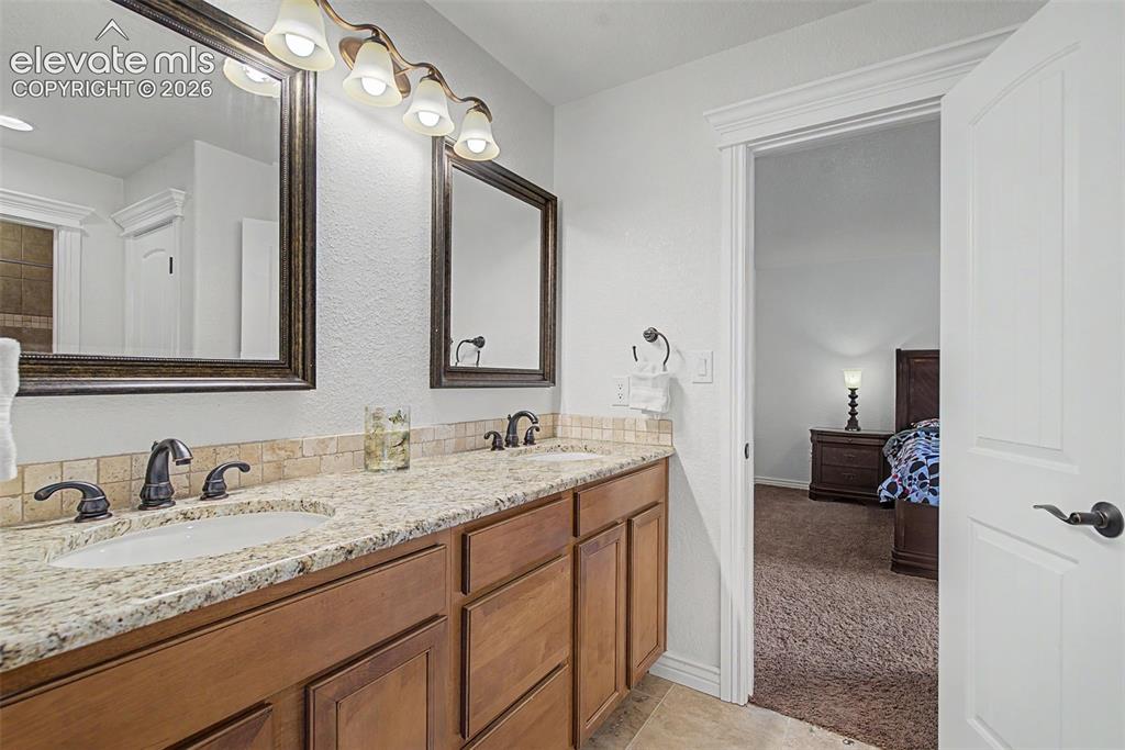 370 Oakhurst Lane Colorado Springs CO 80906