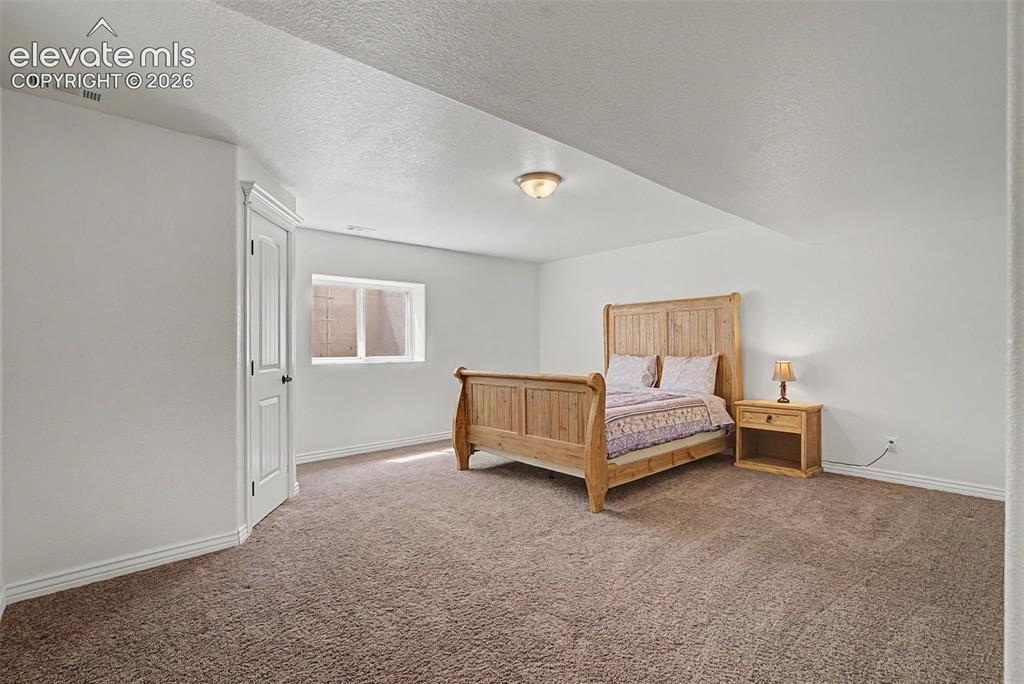 370 Oakhurst Lane Colorado Springs CO 80906