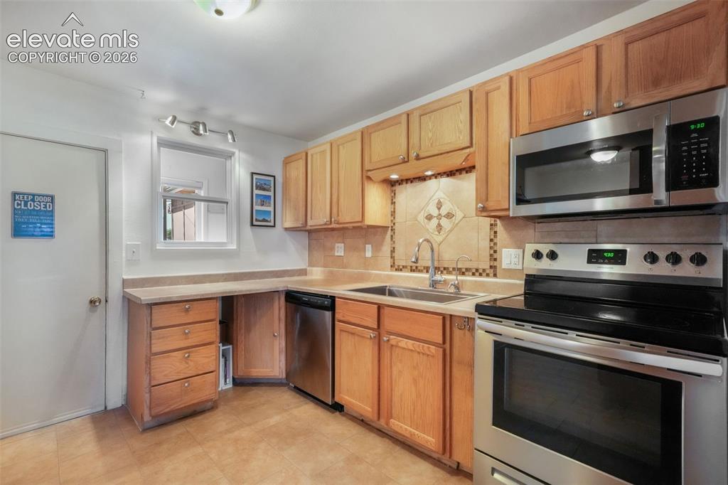 11860 W Independence Avenue Lakewood CO 80401