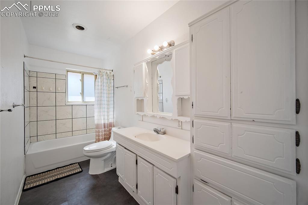 128 Amherst Street Colorado Springs CO 80911
