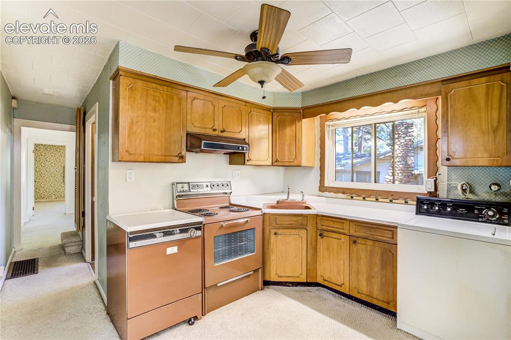 1823 Cheyenne Boulevard Colorado Springs CO 80906