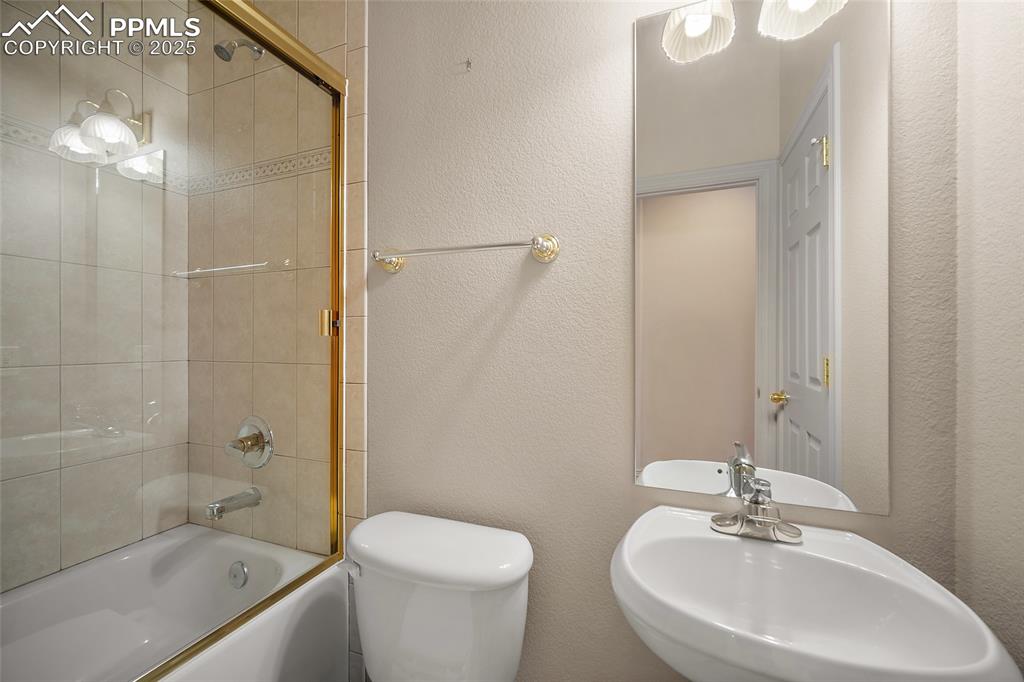 10350 Hodgen Road Colorado Springs CO 80908