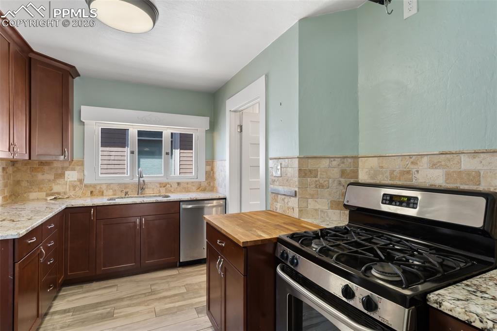 1014 N Cedar Street Colorado Springs CO 80903