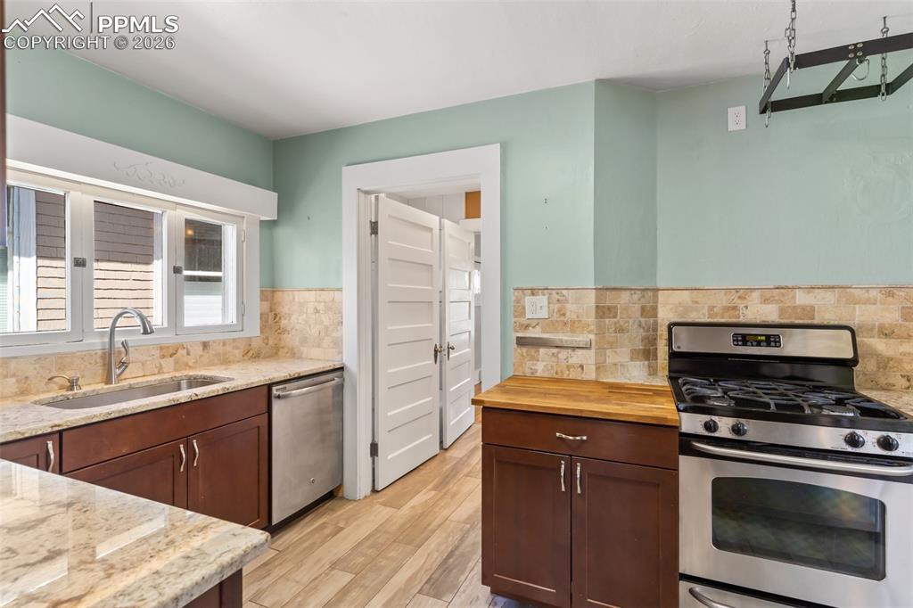 1014 N Cedar Street Colorado Springs CO 80903