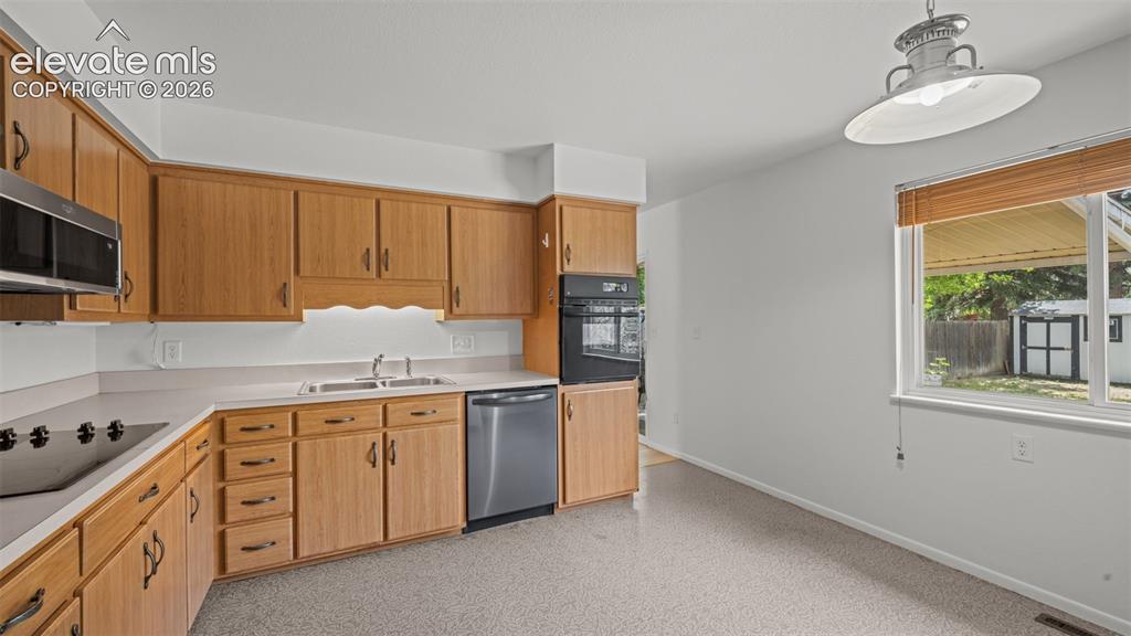 2406 N Circle Drive Colorado Springs CO 80909