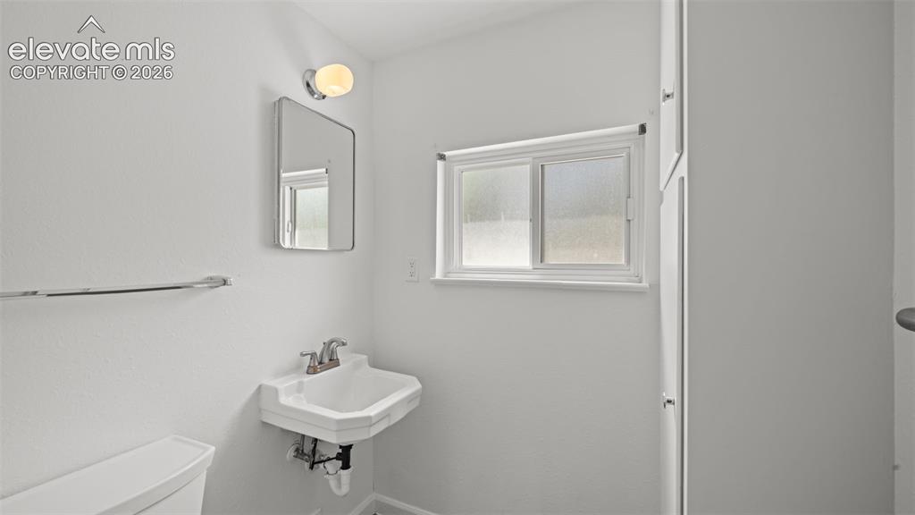 2406 N Circle Drive Colorado Springs CO 80909