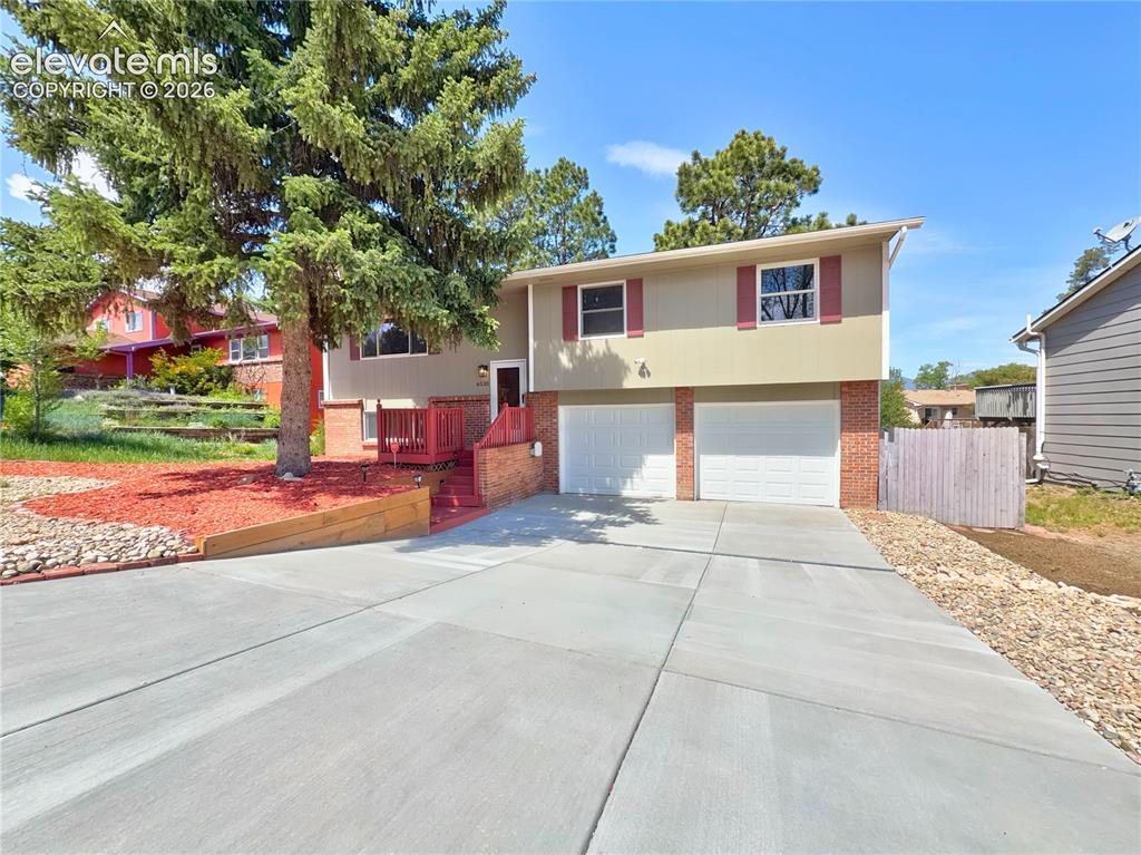 6530 Brook Park Drive Colorado Springs CO 80918