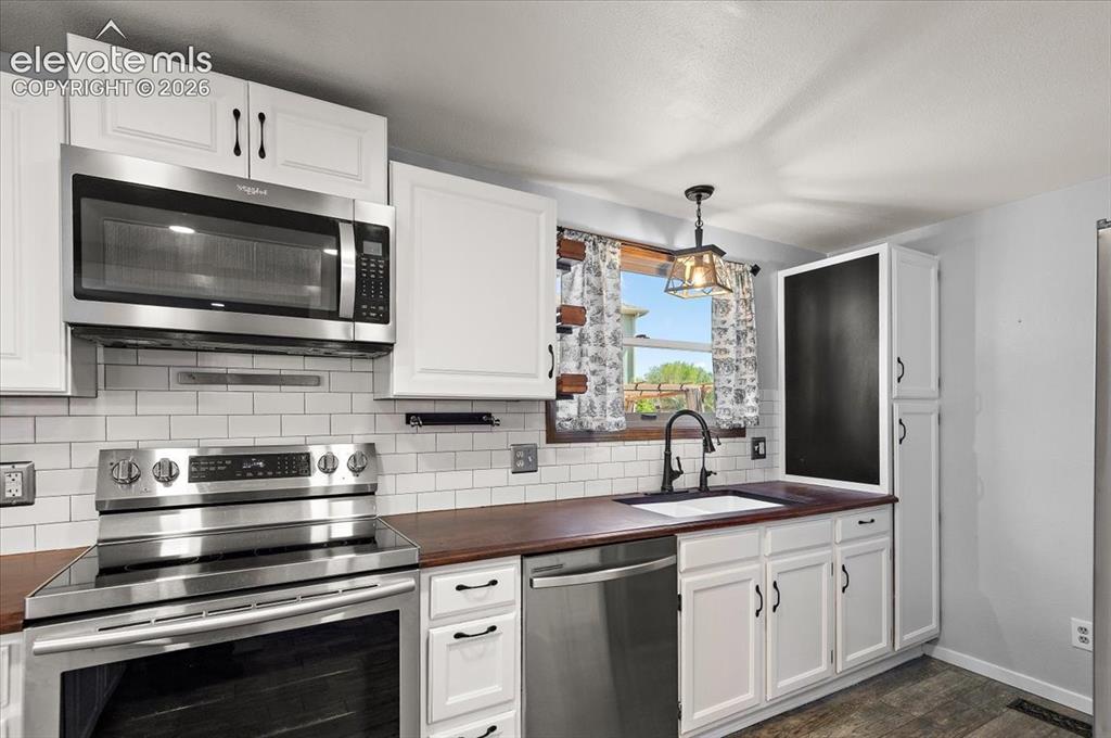 3265 Leoti Drive Colorado Springs CO 80922