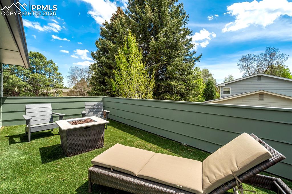 3118 Springdowns Place Colorado Springs CO 80906