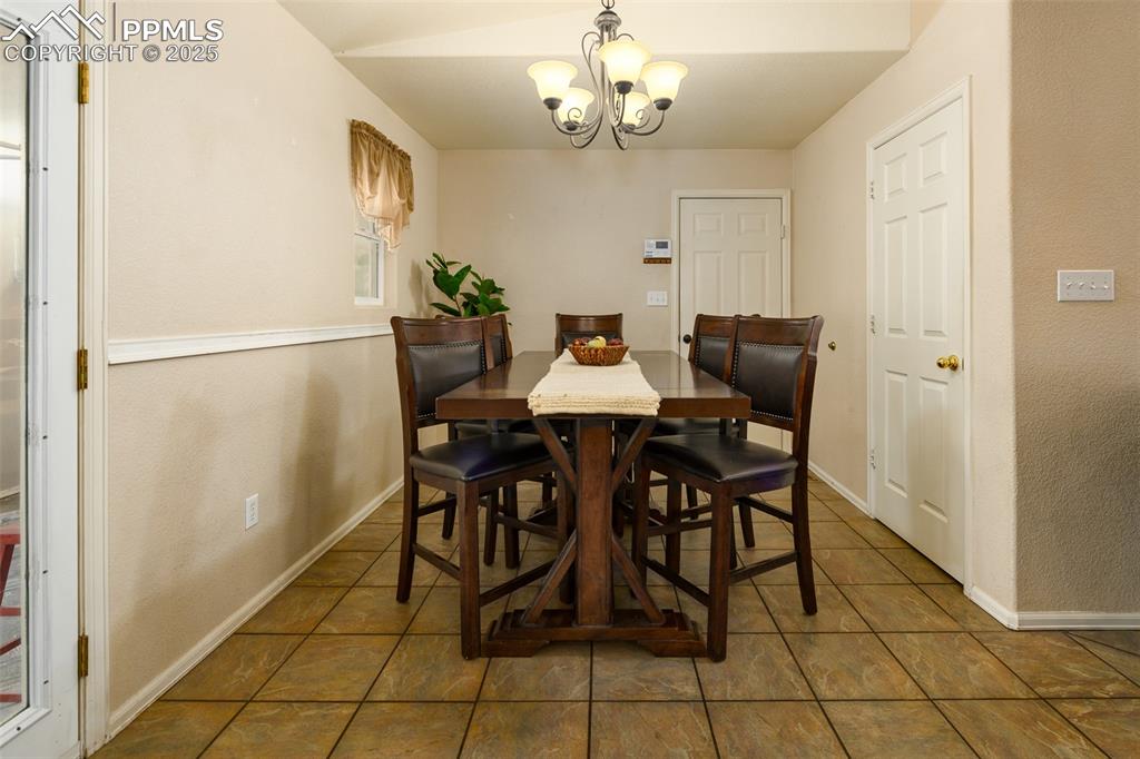 758 E Woodleaf Drive Pueblo CO 81007