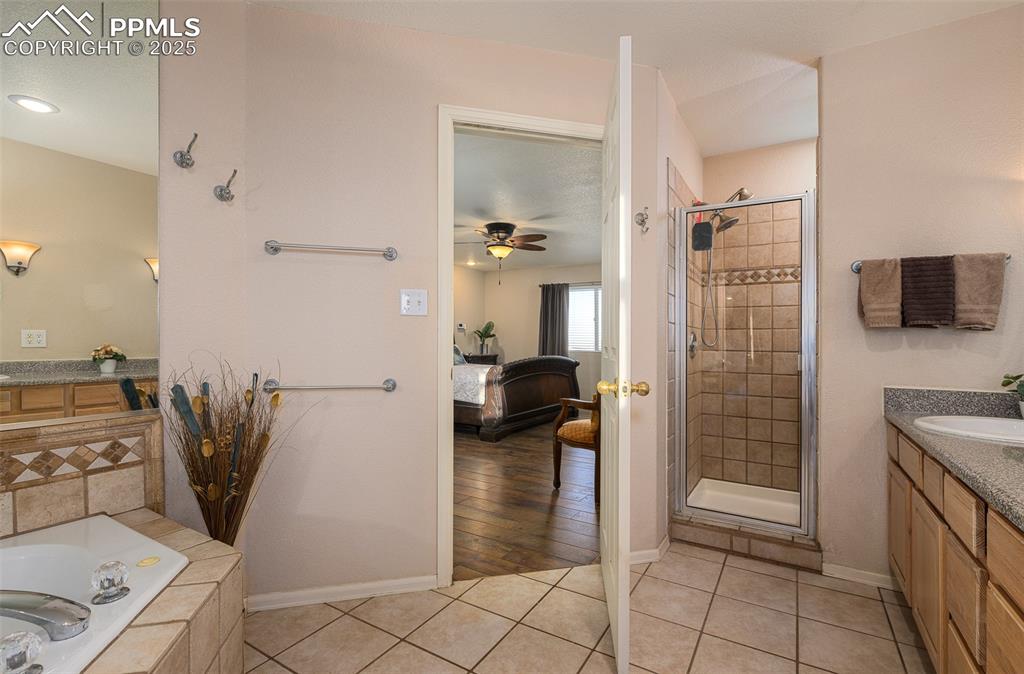 758 E Woodleaf Drive Pueblo CO 81007