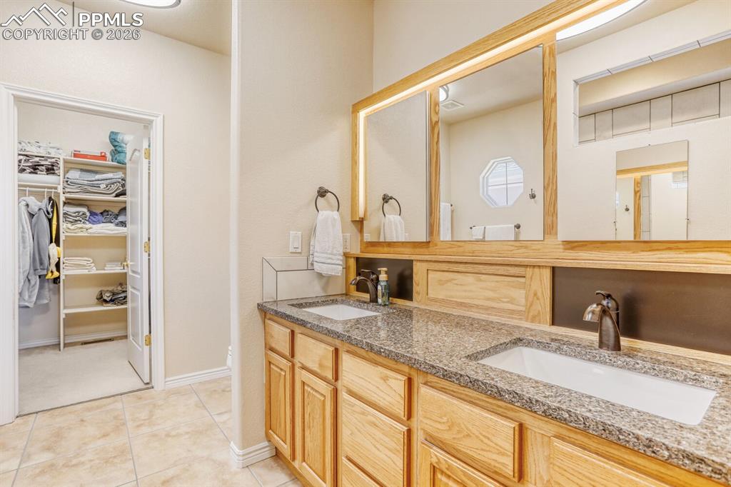 927 Champion Circle Longmont CO 80503