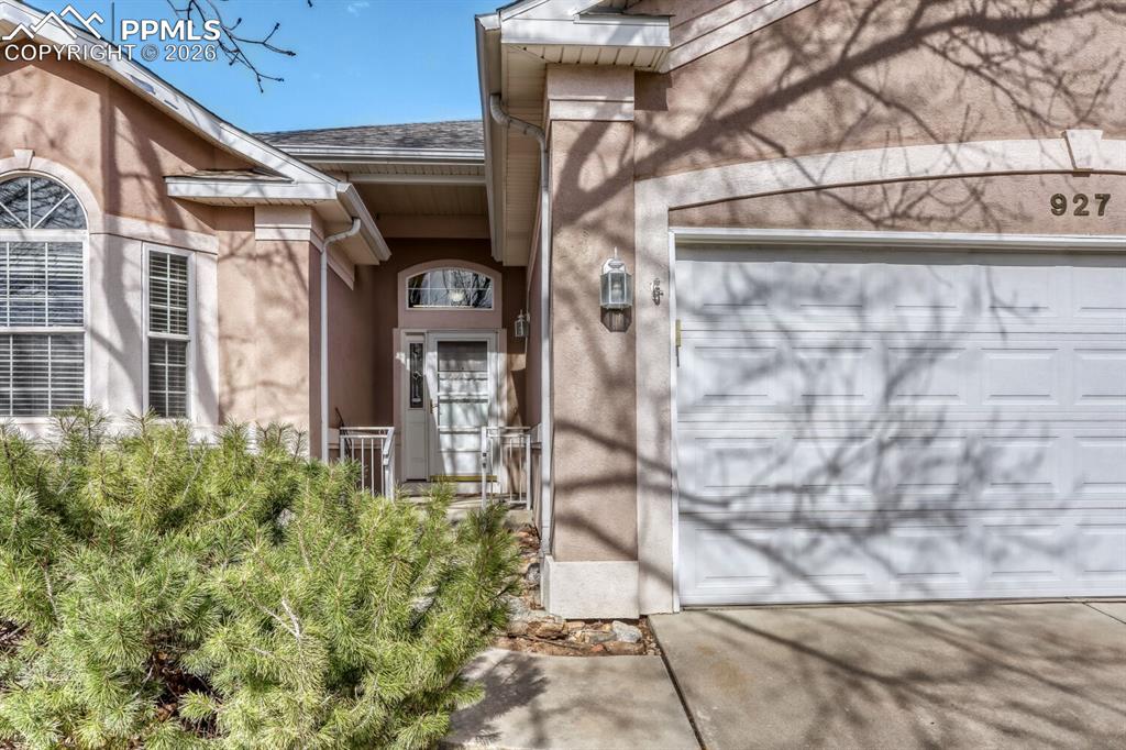 927 Champion Circle Longmont CO 80503