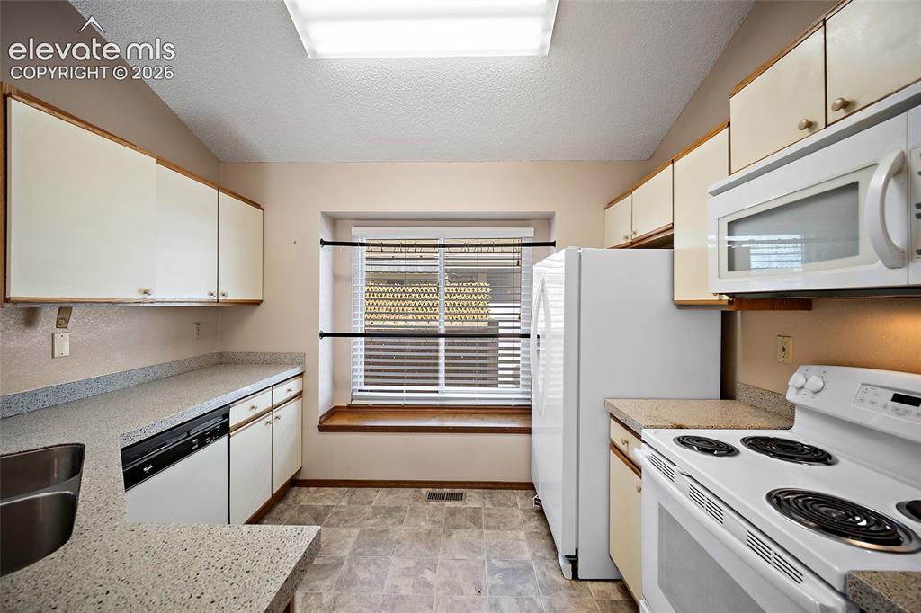 8643 Chancellor Drive Colorado Springs CO 80920